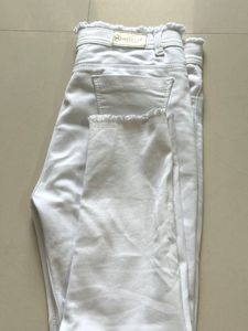 White Frayed Hem Denim Jeans