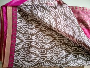 Pink &amp; Gray Printed Saree