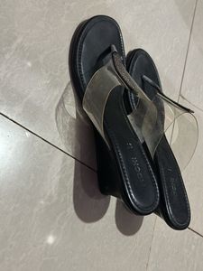 Mochi Black Wedges