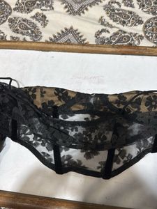 Black Urbanic Top