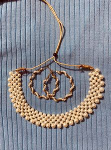 Pearl Necklace With Earrings