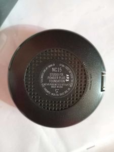MAC Studio Fix Powder Plus Foundation NC15