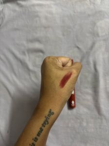 Mamaearth Moisture Matte Lipstick - Red Caramel