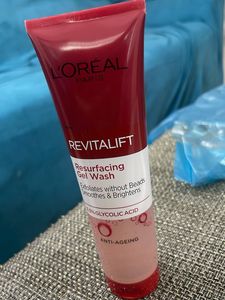 L&#39;Oreal Revitalift Gel Wash