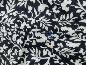 Shree Floral Print Kurta In Black White