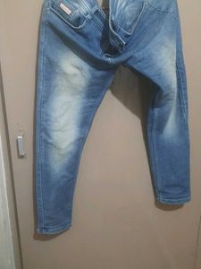 Light Wash Denim Jeans