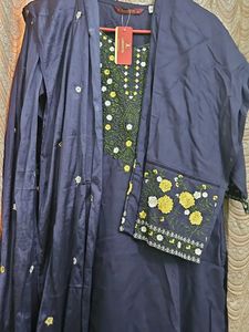 Kurta Pillzo Set With Dupatta