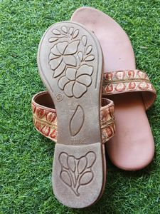 (Secret Gift Free) Pink Footwear.