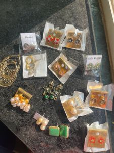 Any 4 Earrings For 99