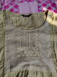 Olive Green Embroidered Kurta