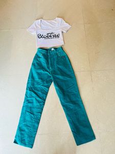 Trendy Graphic Tee &amp; Jeans Outfit