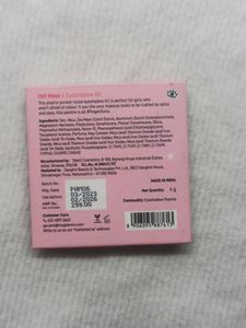 4 Eyeshadow kit myglamm hot mess