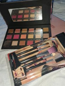 Huda Beauty Eyeshadow Palette And Makeup Brush