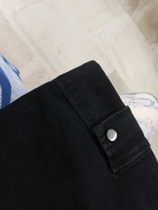 straight fit black cargo jeans
