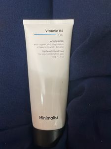 Minimalist Face Mosturizer