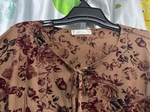 Floral Print Tie-Neck Top