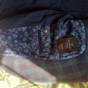 Stylish Blue Checkered Blazer