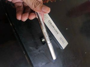 Renee Color Lock Crayon