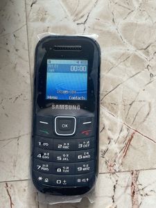 Samsung Guru 1200 New Box Pack Keypad Mobile Phone