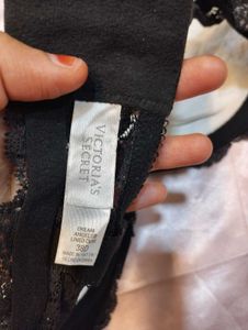 Victoria&#39;s Secret Lace Bra