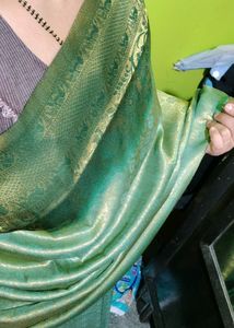 DualTone Green Soft Silk Saree With Kuchu