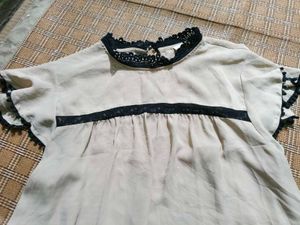 Cute K-style Top