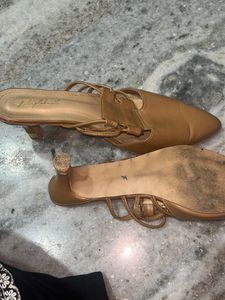 Trendy Nude Shade Heels