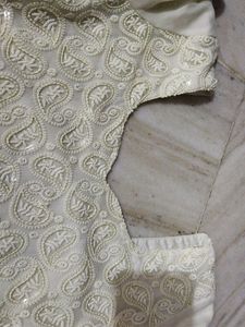 Chikkankari Kurthi New Stylish