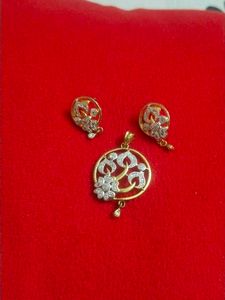 Beutiful Pendant Set