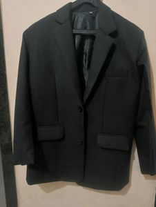 BLACK FORMAL BLAZER