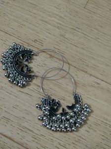 Ear rings