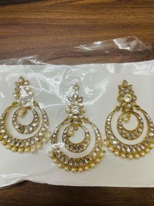 Golden Kundan Earing&amp; Mangtika Set