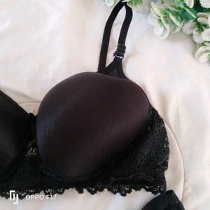 Lace *ra &amp; Thong Set