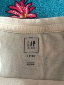 Gap T Shirt For 8-10 Years