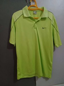 Nike sports t shirt