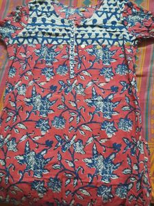 Cotton Flowral Kurti.