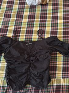 Zara Off shoulder Top