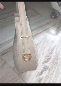 SALE Stylish Handbag+ SLING BELT 🆕