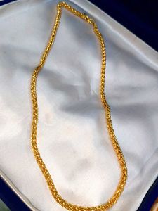 Stunning Imitation Gold ( heavy )  Chain.