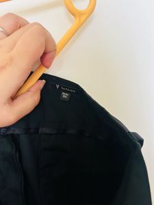 Vanheusen Black Straight Leg Pants