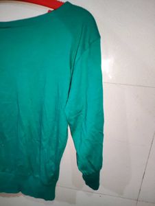Stylish Green Balloon Print With Peral Detailing