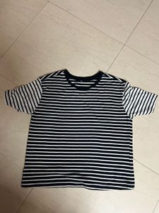 Black & White Women T-shirt