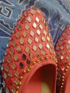 Coral Mirror Work Juttis