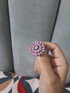 🌸Selling cute af earrings🌸