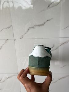 Adidas Gazelle Sneakers (UK 7) Master Copy