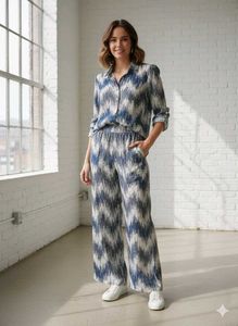 BRANDED- Elegant Kurta Set with Collar and buttons