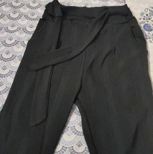 Stretcheble Pant With Belt Attached