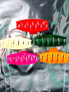Brand New 5 Pieces Set Of Hair Clutchers(M)