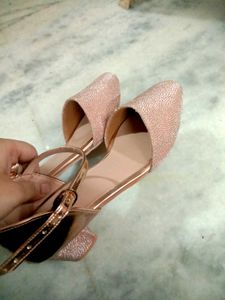 Rose Gold Heels 🌸🎀