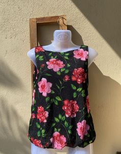 Floral Print Sleeveless Top
